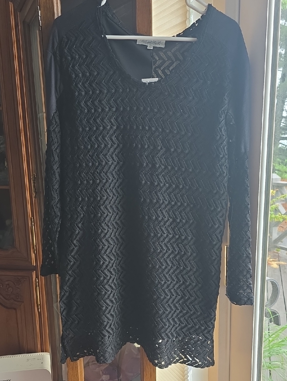 Black Crochet Long-Sleeve Tunic - Women's